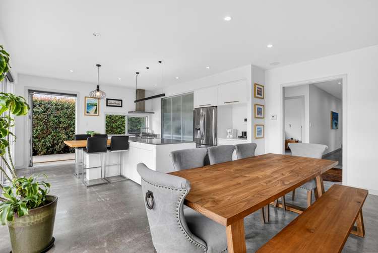 6 Giarni Place Karaka_13