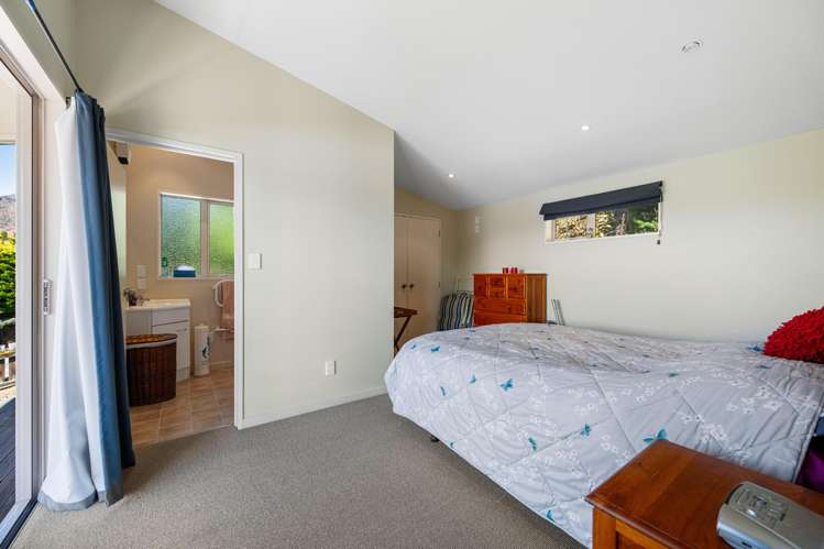 24 Sutherland Road Omarama_13