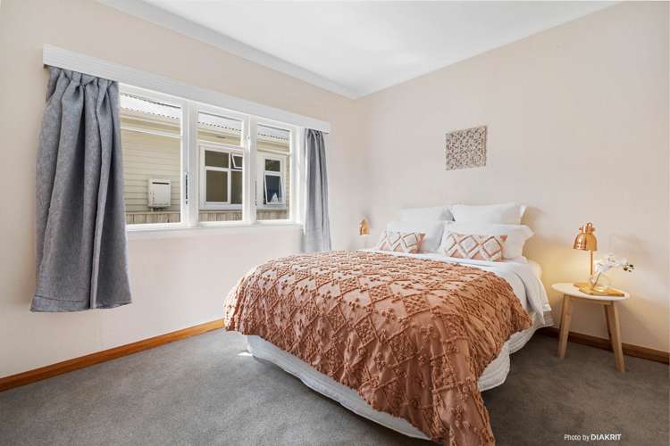 17 Bentinck Avenue Strathmore Park_9