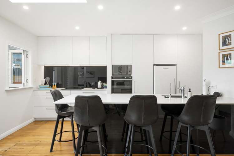 103 Warnock Street Westmere_11