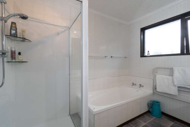 28 Glassey Drive Allenton_35