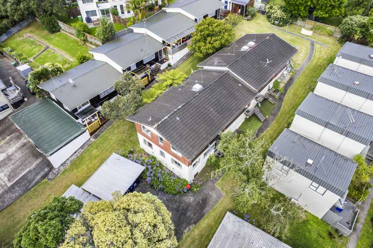 2/10 Don Croot Street Morningside_16