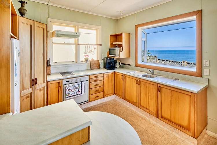 12 Pingau Street Paekakariki_13