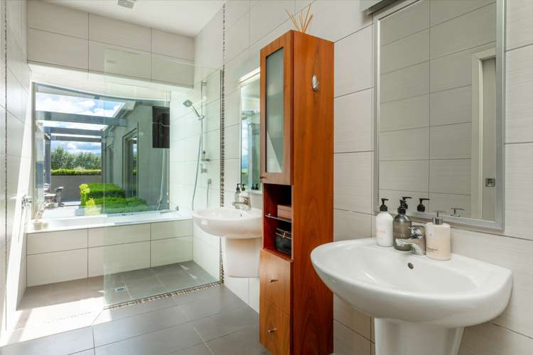 133 Ben Morven Road Fairhall_12