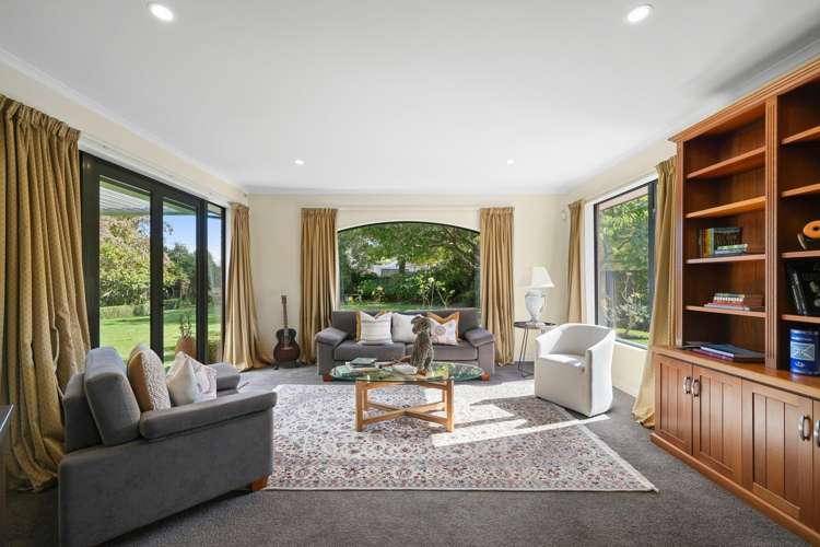 14 Regents Park Drive Casebrook_8