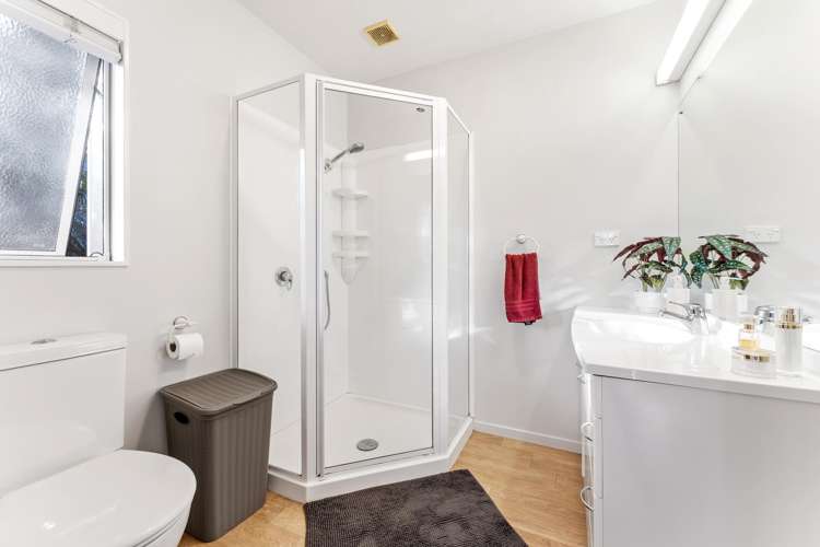 90 Tauranga Place Orewa_9