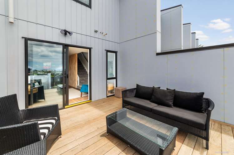 1/735 East Coast Road Browns Bay_15