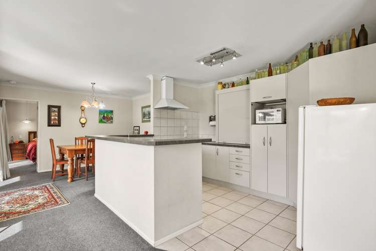 23 Hinewai Road Te Kawa_4