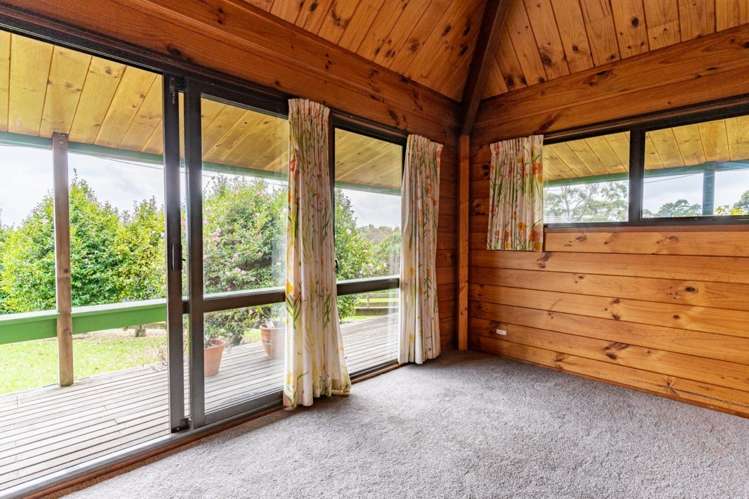 236 Point View Drive East Tamaki Heights_25