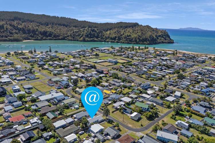 207a The Square Whangamata_15