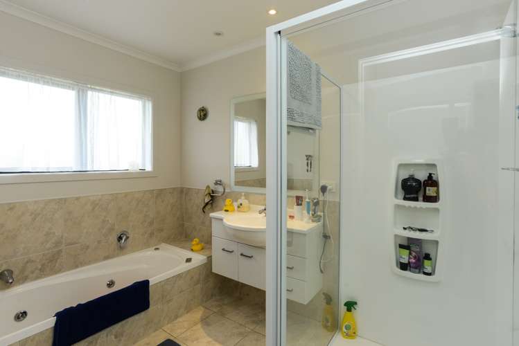 78d White Road Otane_11