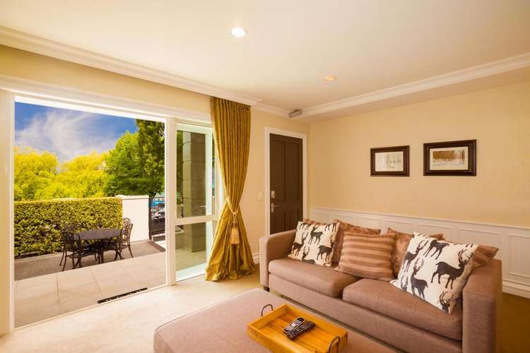 3/70 Lake Esplanade Queenstown_6