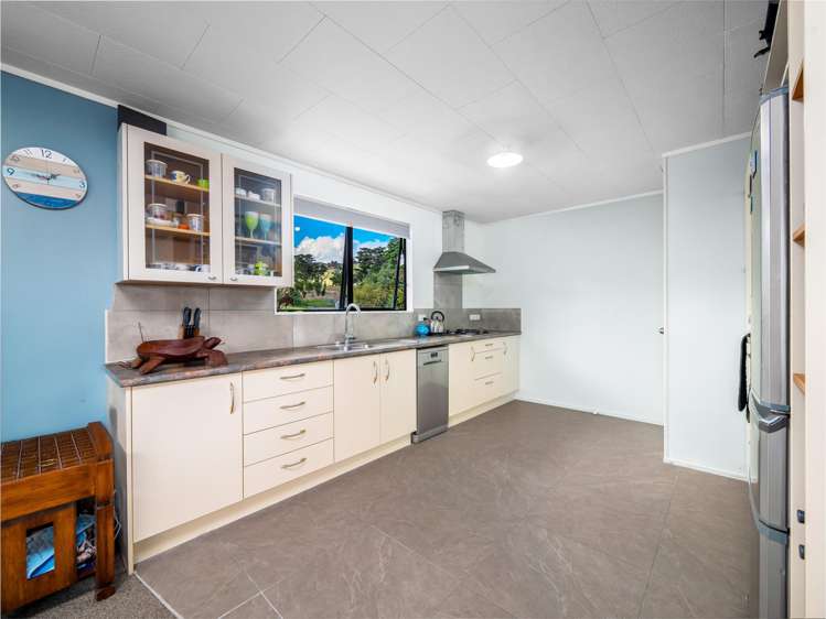 10 Waianga Place Omapere_7