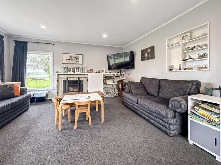 2732 Kimbolton Road Kimbolton_13