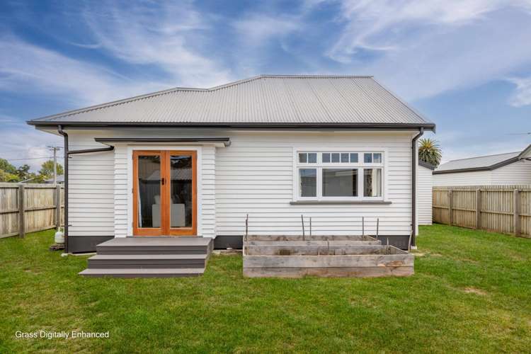 13 Cuffs Road Wainoni_12