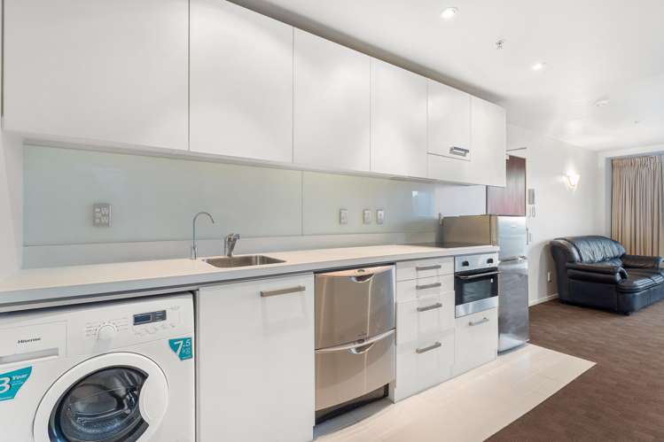 2203/10 Waterloo Quadrant Auckland Central_8