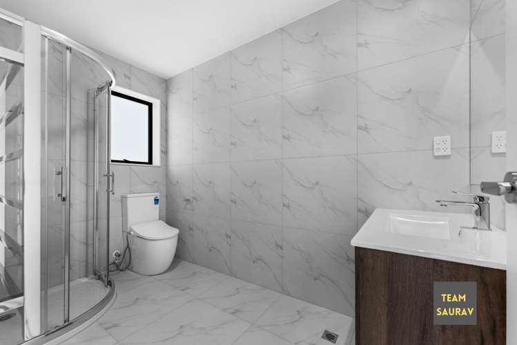 5 & 7 Awhi Way Karaka_17