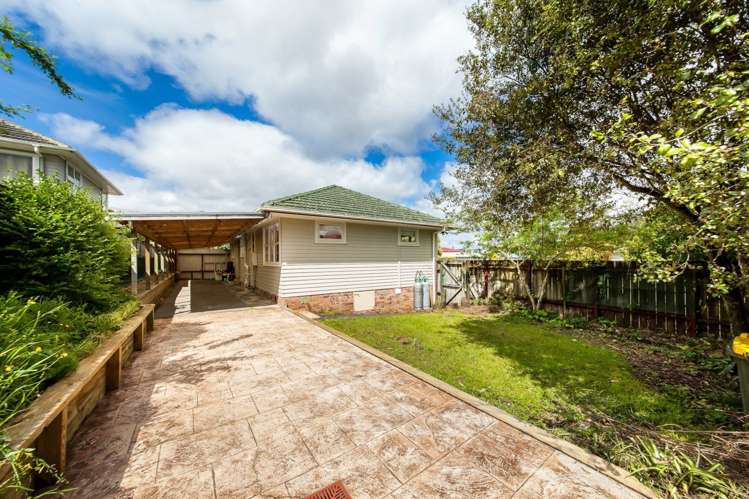 90 Vodanovich Road Te Atatu South_21