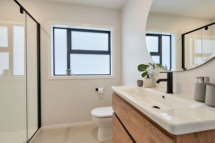 1/24 Bull Avenue Wainuiomata_23