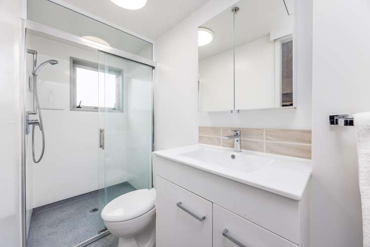 9d/18 Scotia Place Auckland Central_13