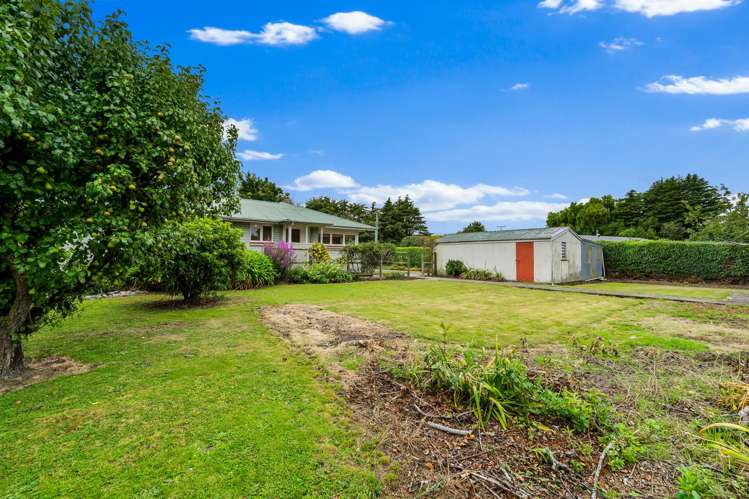 2 Brook Street Southbridge_20