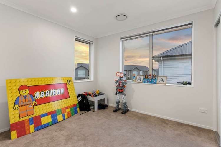 24 Soaring Bird Drive Takanini_16