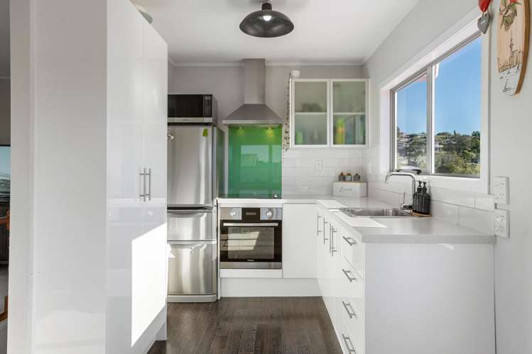 1/94 Chivalry Road Glenfield_8