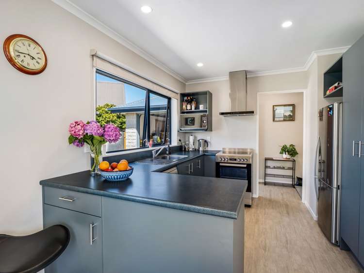 32 Somerset Crescent Highbury_6