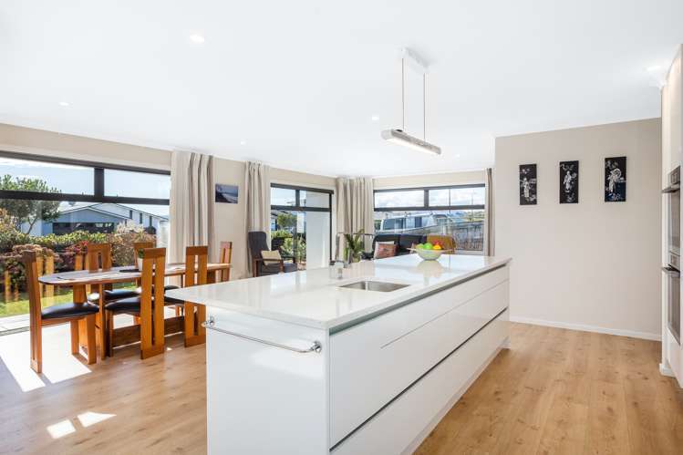 1 Grace Cove Aotea_10