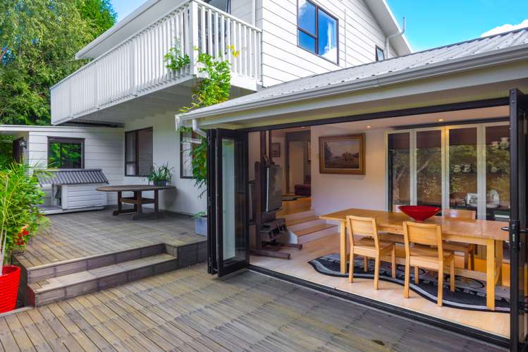 22 Lady Cobham Grove Anakiwa and Surrounds_15