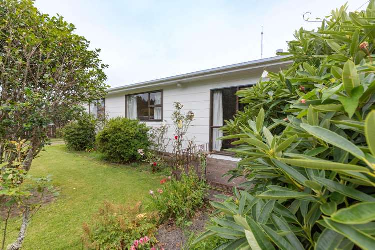 80 Main Road Harihari_25