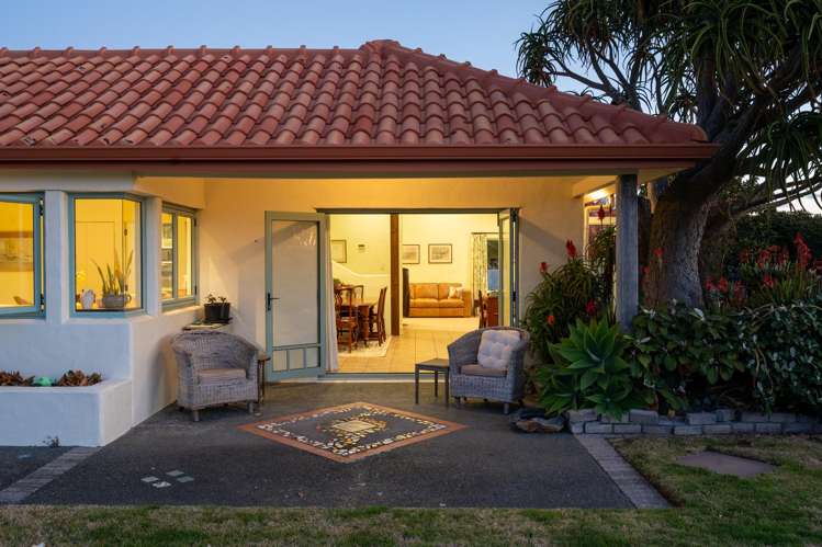 148 Clifton Road Te Awanga_24