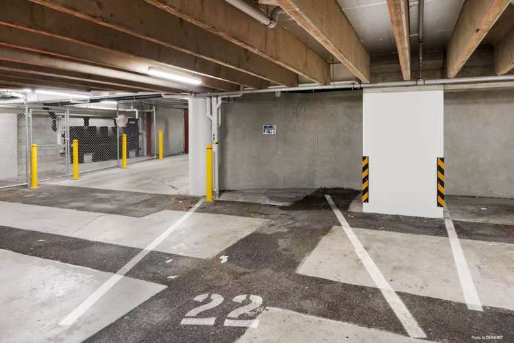 B03/369 Queen Street_5