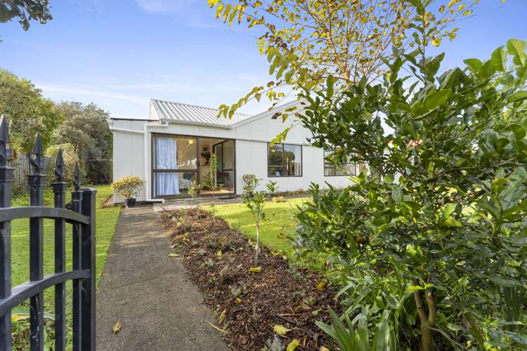 102 Barrett Road Whalers Gate_19