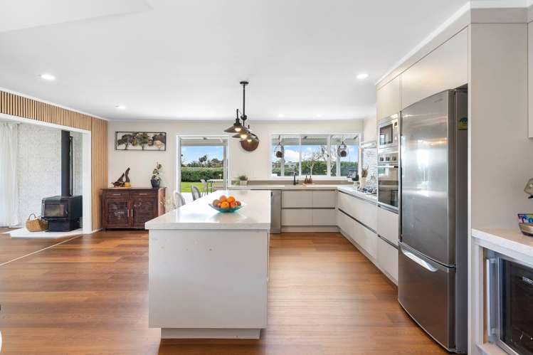 1402 Glenbrook Road Glenbrook_4