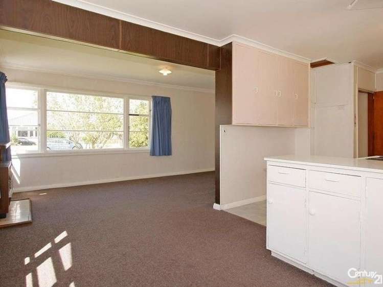 21 Vernon Avenue Takaro_13