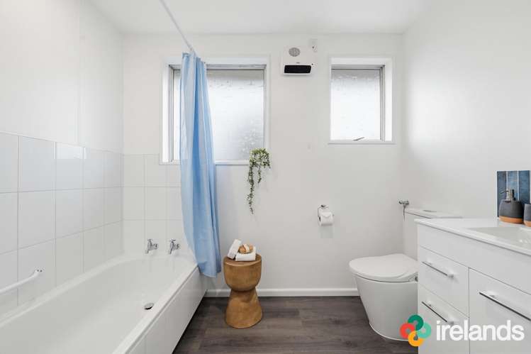 2/275 Marine Parade New Brighton_8