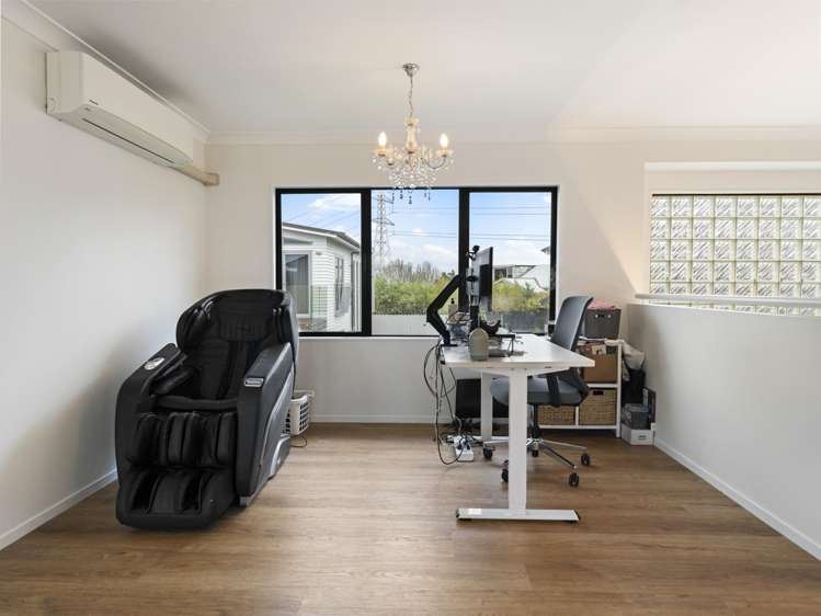 223 Hill Road The Gardens_19