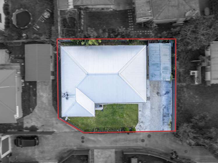 702E Park Road South Akina_13