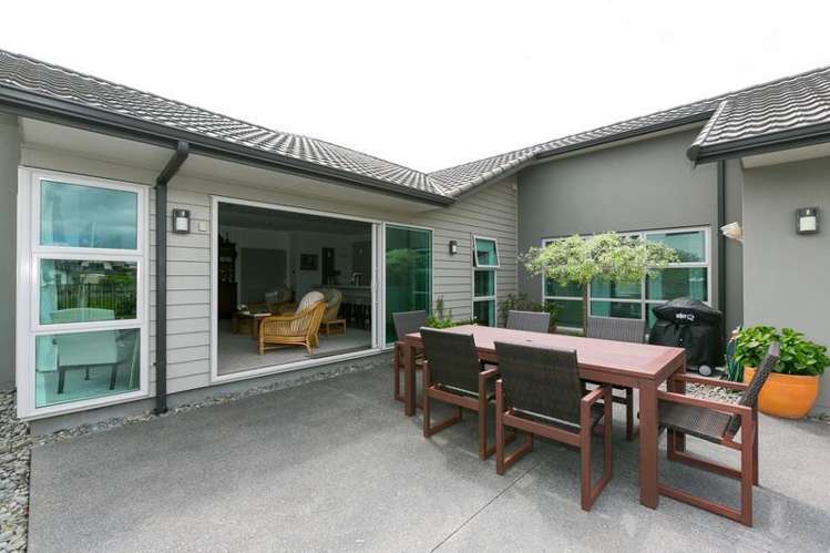 10 Saint Andrews Parkway Waiwhakaiho_9