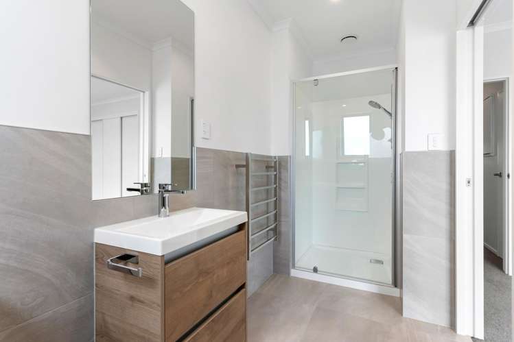 58 Clark Road Hobsonville_14