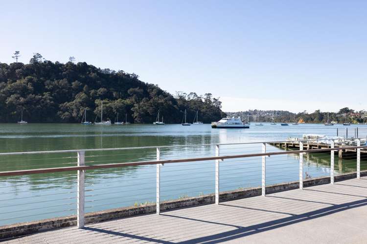 10 Alexander Willis Crescent Hobsonville_41