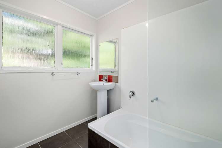 10 Bain Place Bucklands Beach_16