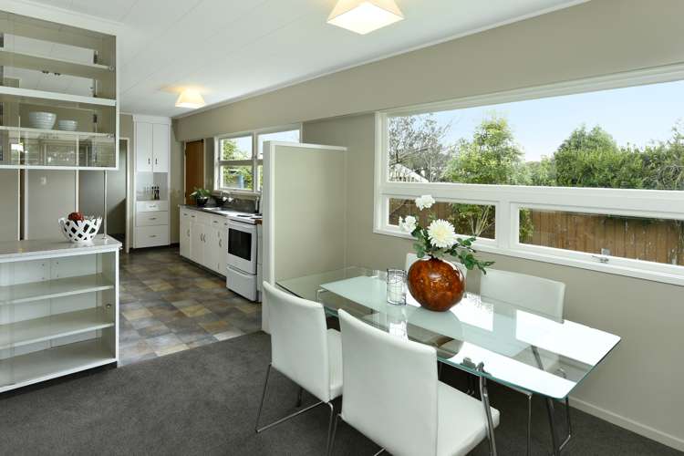 10 Kipling Crescent Stoke_6