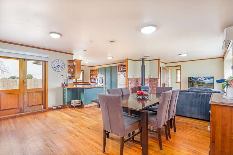 1911 Makino Road Halcombe_2