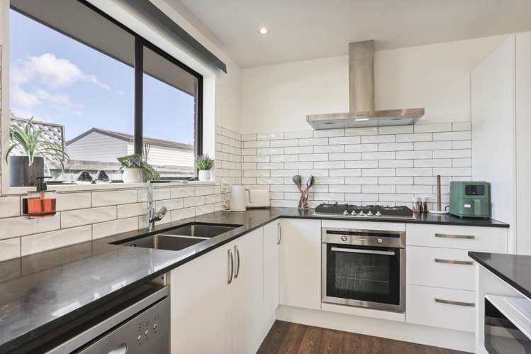 2 Edwins Way Burwood_6