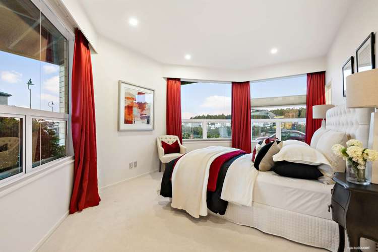 31 Castlebane Drive Flat Bush_16