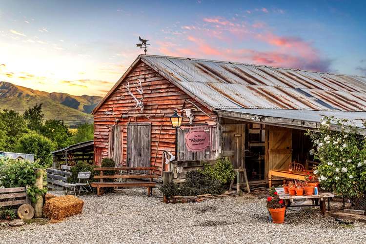 1025 Lake Hawea-Albert Town Road Albert Town_2