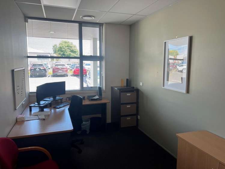 Office 3, Ground Floor 205 Hastings Street North Hastings Central_8