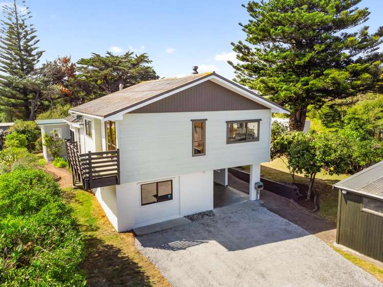 6 Toi Street Otaki Beach_28